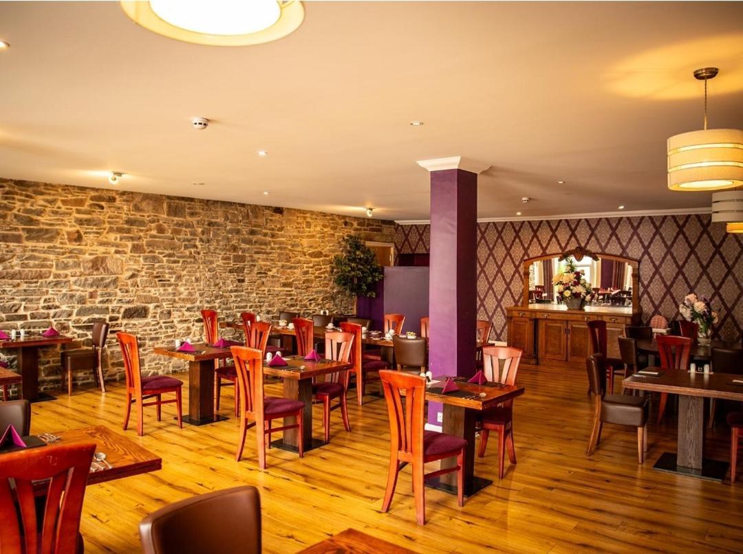 Royal Hotel Форфар Екстериор снимка