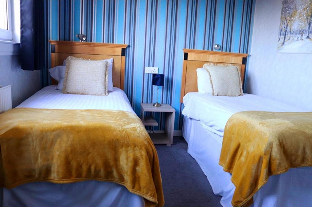 Royal Hotel Форфар Екстериор снимка